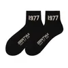 Meias masculinas 23SS Trendy Brand 1977FOG Rich and Noble High Street Short Socks ESS Trendy Socks Preto e Branco Cinza Masculino e Feminino Sports Short Tube Pure Cotton Socks