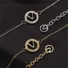 Semplice collana pendente orecchini braccialetto per donne braccialetti con ciondoli con diamanti placcatura in oro argento orecchino carino collana di design lettera alla moda zl094