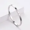 Bangle Enkele Diamanten Armband Gesp Schakelaar Eenvoudige Stijl Titanium Staal 316l Mode Galvaniseren Sieraden Voor Mannen En Vrouwen