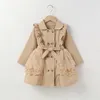 Robes de fille 2 7Y enfants filles trench manteau bébé automne hiver vêtements dentelle garniture à manches longues revers double boutonnage coupe-vent vêtements d'extérieur pour enfants 231215