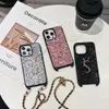 Bellissime custodie per telefoni iPhone 15 14 Pro Max Borsa a tracolla di alta qualità 18 17 16 15pro 14 Pro 13Pro 12pro 13 12 Custodia in pelle di marca YS di lusso con logo Scatola di imballaggio Ragazze Donna