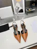 Diseñador clásico Sandalias para mujer Zapatillas para hombre Zapatillas de verano Slide Flip Flops Lujo Plano Grueso Fondo Bordado Impreso Jelly Caucho Cuero Mujer Zapatos de vestir 1214