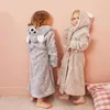 Serviettes Robes Enfants Peignoir Couleur Unie Sweats À Capuche De Bande Dessinée Filles Vêtements De Nuit Serviettes De Bain Enfants Doux Peignoir Pyjamas 4-13 Ans Vêtements Pour Enfants 231215