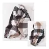Sciarpe Sciarpa invernale calda per donna Nappa in peluche double face Scialle antivento lungo e spesso con stampa decorativa a quadri