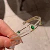 Bangle Soar East Emerald Vintage Armband Dubbelskiktad inlagd zirkon för kvinnor födelsedagsfasion smycken tillbehör gåvor