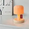 Nieuwigheidsartikelen Mini Desktop Zonsondergang Nachtlampje Creatief USB Oplaadbaar Paddestoelstijl Led-nachtlampje voor Koffiebar Home Decor Slaapkamer 231216