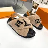 Top Qualité Casual Chaussures Pantoufle Dernière Piscine Oreiller Confort Mules Femmes Mode Pantoufles Dames D'été Vibrant Sandales Puffy Style Classique Diapositives lettre de luxe pri