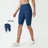 Aktiv shorts märke hög midja skinkor yoga med logotyp kvinnors sommar andas elastiska ridande sport tight fitness leggings