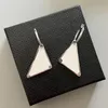 Femmes Marque Bijoux Boucles d'oreilles Créateur De Mode Boucles D'oreilles Triangle Lettre Oreille Goujons Lady Accessoires De Fête De Mariage Belle Qualité177d