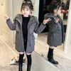 Down Coat Plush Velvet Down Jacket Girls Hooded Coat Winter Ytterkläder Teenage Kid Parka Snowsuit utomhus Casual Cotton Clothing 231215