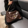 Liquidación de bolsos COMPLETO POPULAR LITTO PEQUEÑO FRABIC SOMBRO Rhombic Women's 2023 Nuevo bordado de moda roja versátil UN2564