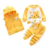 Set di abbigliamento Inverno Freddo Bambini Set Ragazzo Ragazza Addensare Peluche Caldo Cartoon Orso Gilet Top Pant 3 Pezzi per Bambini Vestiti Bambino 231215