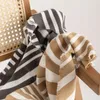 Lenços moda versátil outono e inverno engrossado zebra padrão imitação cashmere cachecol feminino quente listrado xale