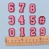 MOQ 20 pièces rose numéro PVC chaussure breloques décoration boucle pour sabot Bracelet Bracelet cadeau de fête