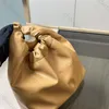 Swara wciskana torba pod pachami kubełka kształt torby