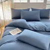 Sängkläder sätter fast färg Simple 3 Four-Piece Set Student Dormitory Housion Bed Sheet Kit 231215