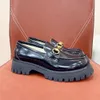 Kadınlar Loafers Ayakkabı Tasarımcısı Deri Mokasen Platform Platform Sıradan Ayakkabı Kauçuk Lug Sole Arı İşlemeli Seyahat Sneaker Elbise Ayakkabı EU34-40 Kutu 500