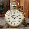 Pocket Watches brons retro romerska siffror Display Quartz Watch Vintage Pendant Clock för män Kvinnliga fob tröja kedja hängande 231216