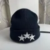 Berretti firmati unisex Applicazione a tre stelle Un cappello lavorato a maglia M Cappello di lana ricamato alla moda Mantieni caldo il berretto da strada