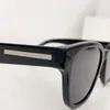 Lyxdesigner Mens Fashion Brand med jonisk metallplack solglasögon för män kvinnor svart acetat fiber ram grå lins uv400 mode eleganta solglasögon OPR A04S