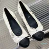 Designer Classic Camellia Double Letter Bow Ballet Flats Desig Shoe Flat Bottom Anti Slides Ladies Shoe