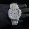 Licht Schmuck 18k Gold Uhr Männer Luxus Diamant Iced Out Uhren Top Marke Luxus Hohe Qualität Männliche Quarzuhr