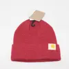 Märke stickad hatt designer beanie cap mens kvinnor höst vinter mössor lyxskalle mössor casual monterad 5 färg