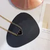 Klassisk designer hänge halsband svart vit lyxstil charm kvinnor halsband vår flicka familj ny kärlek födelsedag present halsband rostfritt stål lång kedja