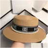 Chapeaux larges Top Designer St Hat Marque Lettre Femmes Printemps et été Polyvalent Perle Plat Japon Grande Protection Solaire Plage Spectacles S DH0UB