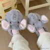 Chinelo 2024 Mulheres de Pelúcia Sola Macia Sapatos de Algodão Novo Elefante Bonito Inverno Quente Anti Slip Baotou Espessado Amantes Chinelos R231216