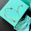 Nuovo braccialetto originale di marca Boutique Bracciale da donna di moda Stile di lusso Gioielli di alta qualità placcato oro 18 carati per braccialetto regalo di amore perfetto da donna con scatola