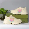 Luksusowe projektant rhyton trampki swobodne buty dla kobiet dla kobiet buty butów truskawkowe fala