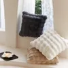 Coussin décoratif oreiller doux fourrure housse de coussin 4545 cm confortable peluche décorative pour salon canapé décor taie d'oreiller blanc gris cas 231216