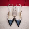 Saltos Clássicos Mulheres Sapatos de Salto Alto Dedo Apontado Rebites de Couro Genuíno Festa de Casamento Sapato Bombas Casual Ouro Matt Couro Studded Spikes Slingback E5XD #