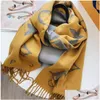 Scarves Designer Scarf Big Size Women Printed Embroidery Silk Winter Print Foard Satin Square Head Luxury Christmas Present Drop Deliv Dhplp