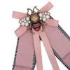 2019 moda unisex mężczyzn kobiety luksusowe broszki designu Pinki złota platowane litera szpilki bratch garnitur sukienki dla mężczyzn kobiety 7835186G