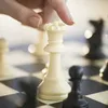 Giochi di scacchi 64/77 / 97mm Set di scacchi medievali 35 cm 43 cm 51 cm Scacchiera Scacchi Giochi magnetici per adulti Pezzi degli scacchi da viaggio Giochi da tavolo Giocattolo per bambini 231215