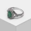 Clusterringen Amorita Boutique Retro prachtige smalle vierkante groene kristallen ingelegde ring