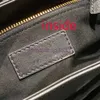 Designväska axelpåsar lyxiga handväskor kvinnors modepåsar fast färg tygväska svart kalvskinn klassiker diagonal krokodil hud stilig kuvertväska