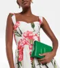 Napoli zomercollectie: chique gewatteerde schoudertas met logo in reliëf - minimalistische mode, trendy crossbody voor trendy dames