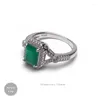 Clusterringen Amorita Boutique Retro prachtige smalle vierkante groene kristallen ingelegde ring