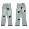 24 Neue CH -Männerdesigner machen alte gewaschene gerade Hose Briefdruck Langstil Hearts Jeans 830