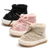 Platte schoenen 2023 Baby winterlaarzen Antislip rubberen zool Meisjesschoenen Lamswol Patchwork Peuter Babyschoenen Warm Kinderen Jongens Sneeuw 231216