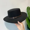 Breite Krempe Hüte Eimer Frauen Fedora Chic Gürtelschnalle Verzierte Klappe Filzhut Retro Britischer Jazz Casquette Winter Herbst Wolle Warme Boater Cap Gorra 231216