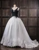 Vintage marfim e preto gótico vestido de casamento frisado rendas apliques sem mangas com decote em v longo tule vestidos de noiva de volta rendas plus size vestidos de noiva