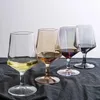 Bicchieri da vino 2 pezzi Vetro leggero Lusso High-end Bar Brandy Home Crystal Diamond Series Meraviglioso splendido splendido ed elegante