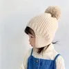 Haaraccessoires Winter Baby Muts Met Oorklep Haarbal Wollen Gebreide Hoeden Voor Kinderen Buiten Warm Meisjes Jongens Gehoorbescherming cap