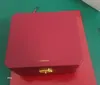 2024 QC grossistklocka Röd låda Ny fyrkantig röd originallåda för klockor Box Whit Booklet Card Taggar och papper på engelska ca rtier hög kvalitet