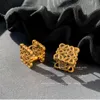 Dafu Bijoux de haute qualité, petites boucles d'oreilles creuses de style parfumé pour femmes avec un luxe léger et un design agréable. Boucles d'oreilles avec boucles d'oreilles rétro vintage et boucles d'oreilles élégantes