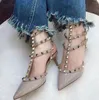 2024Designer 6cm V Rivet Women High Heel Sandals Genuine Leather Women Wedding Shoes with Rivets Black/nude Sandals 35-43